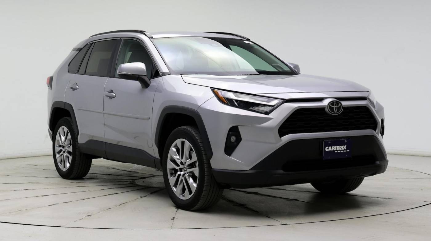 2022 Toyota RAV4 XLE Premium — SUV — 16,729 mi — Kenosha, WI