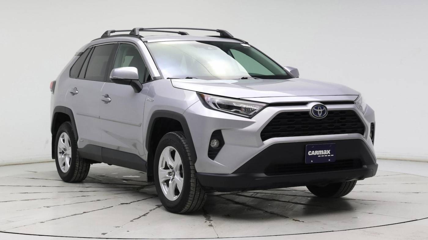 2020 Toyota RAV4 Hybrid XLE — SUV — 32,256 mi — Kenosha, WI