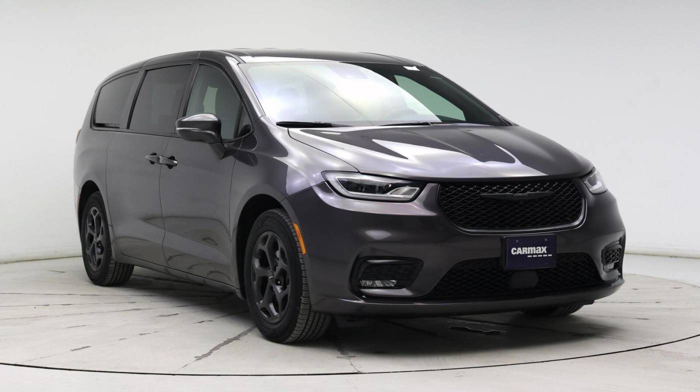 2022 Chrysler Pacifica Hybrid Touring L — Minivan — 39,009 mi — Kenosha, WI