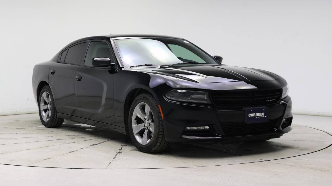 2016 Dodge Charger SXT — Sedan — 93,021 mi — Kenosha, WI