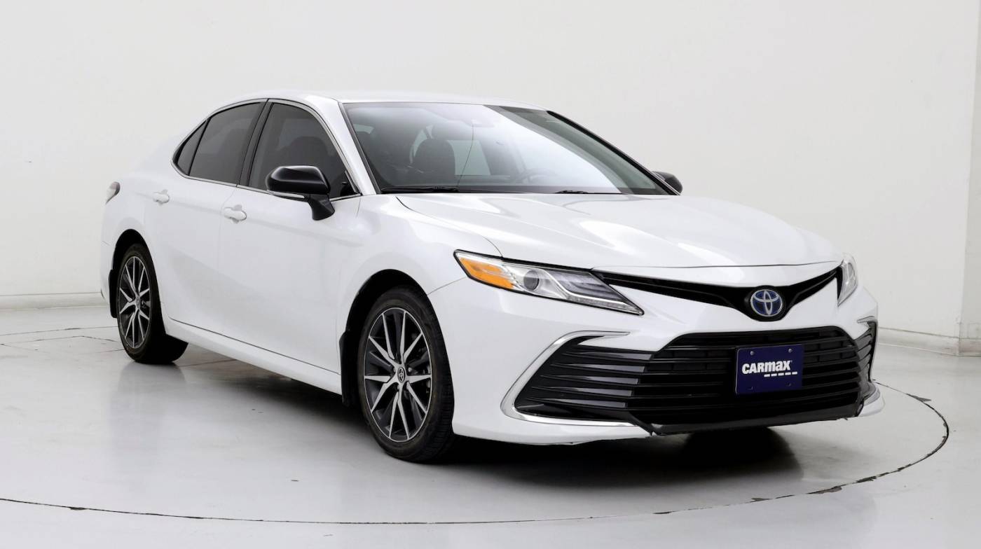 2022 Toyota Camry Hybrid XLE — Sedan — 43,017 mi — Knoxville, TN