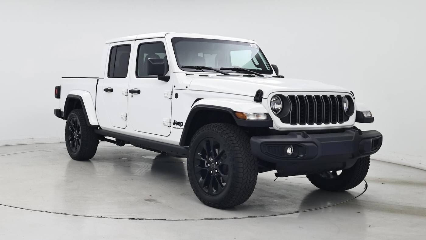 2025 Jeep Gladiator Nighthawk — Pickup Truck — 411 mi — Inglewood, CA