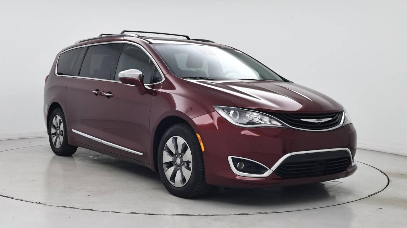 2018 Chrysler Pacifica Hybrid Limited — Minivan — 47,431 mi — Knoxville, TN