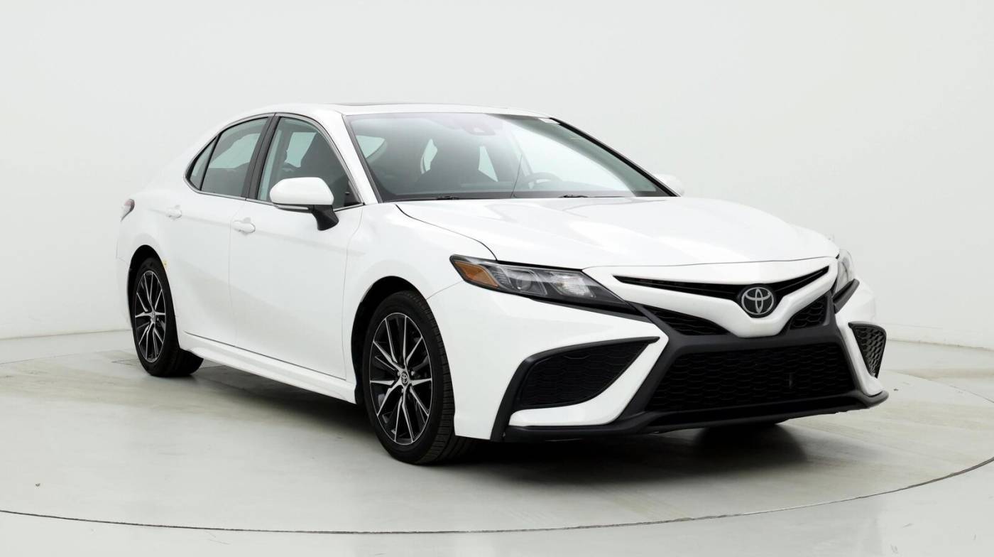2022 Toyota Camry SE — Sedan — 35,752 mi — Knoxville, TN