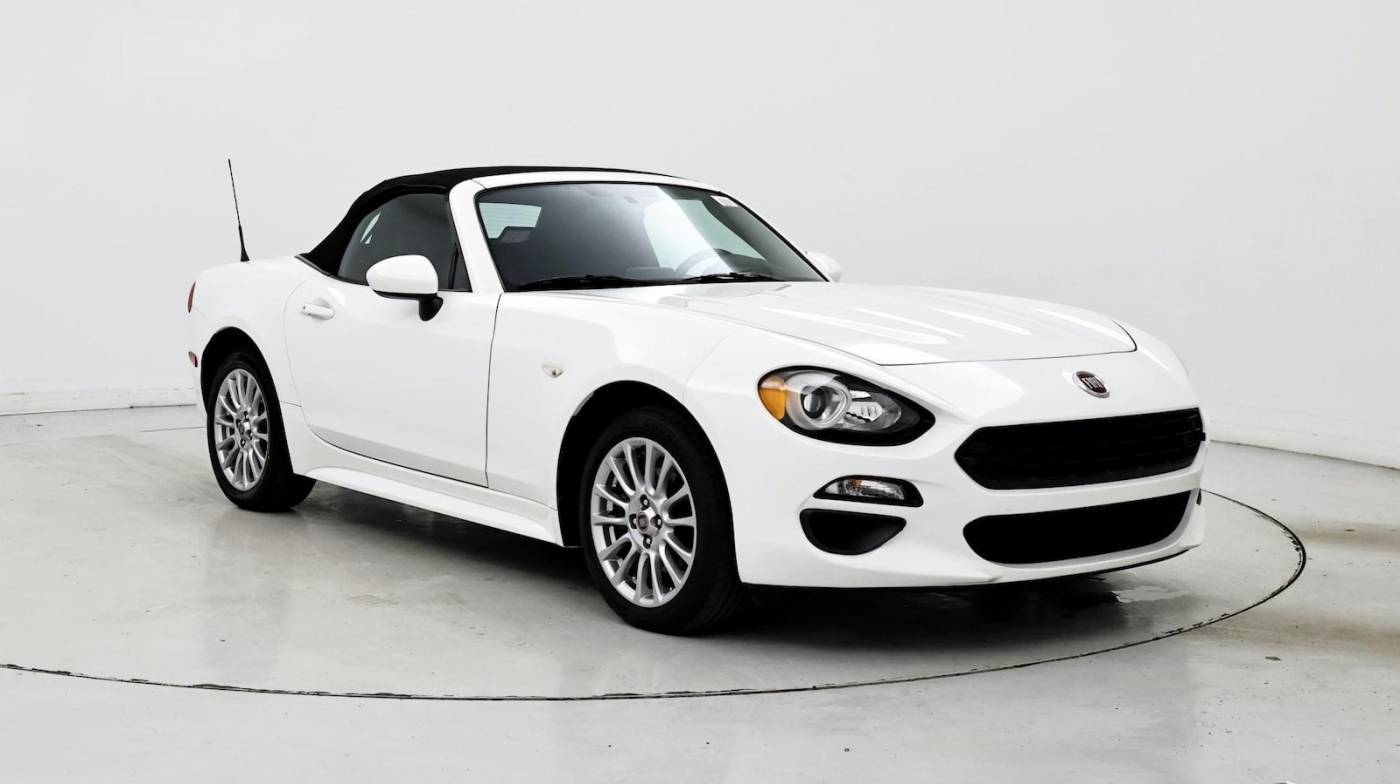 2018 FIAT 124 Spider Classica — Convertible — 32,439 mi — Knoxville, TN