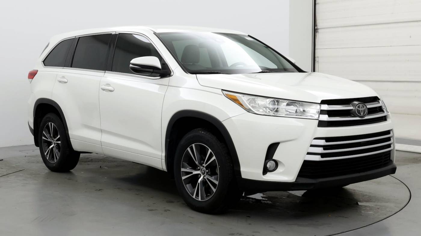 2017 Toyota Highlander LE Plus — SUV — 91,632 mi — Knoxville, TN