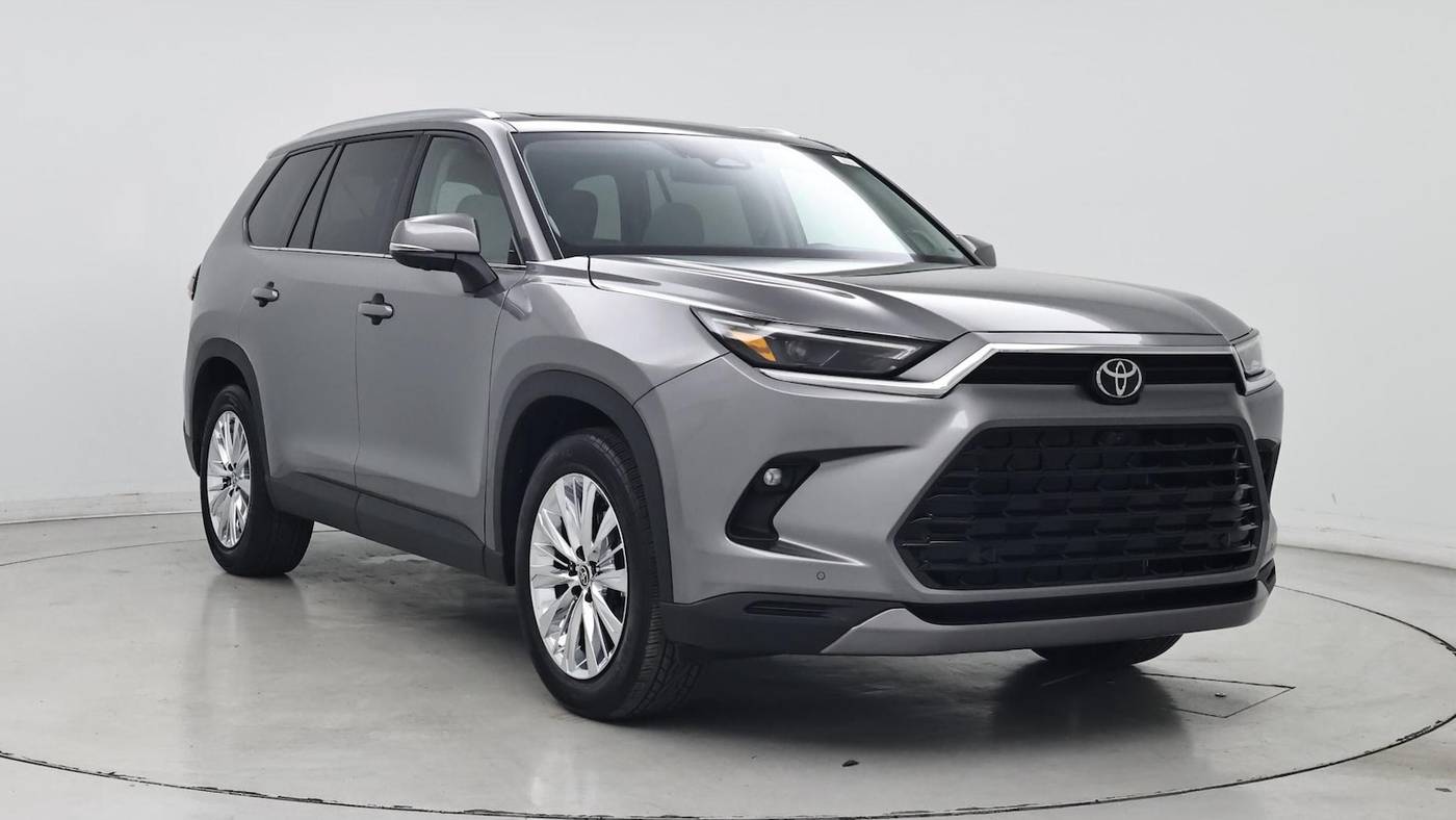 2025 Toyota Grand Highlander Platinum — SUV — 5,863 mi — Inglewood, CA