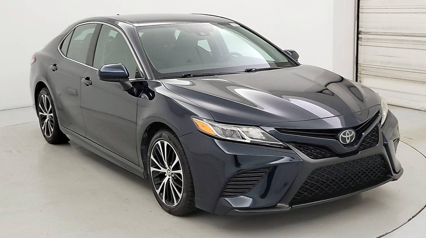 2019 Toyota Camry SE — Sedan — 59,681 mi — Knoxville, TN