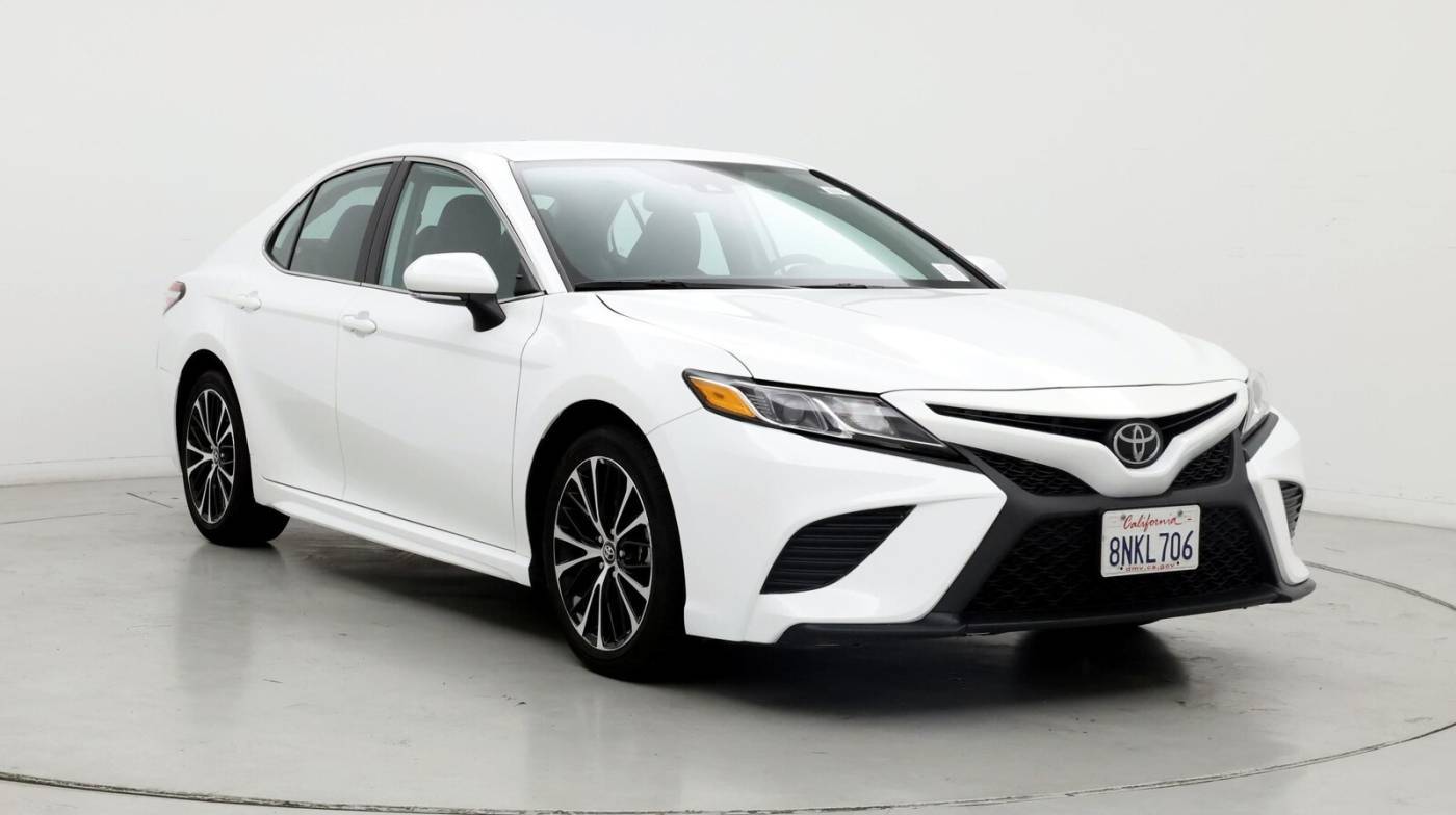 2020 Toyota Camry SE — Sedan — 18,635 mi — Henderson, NV