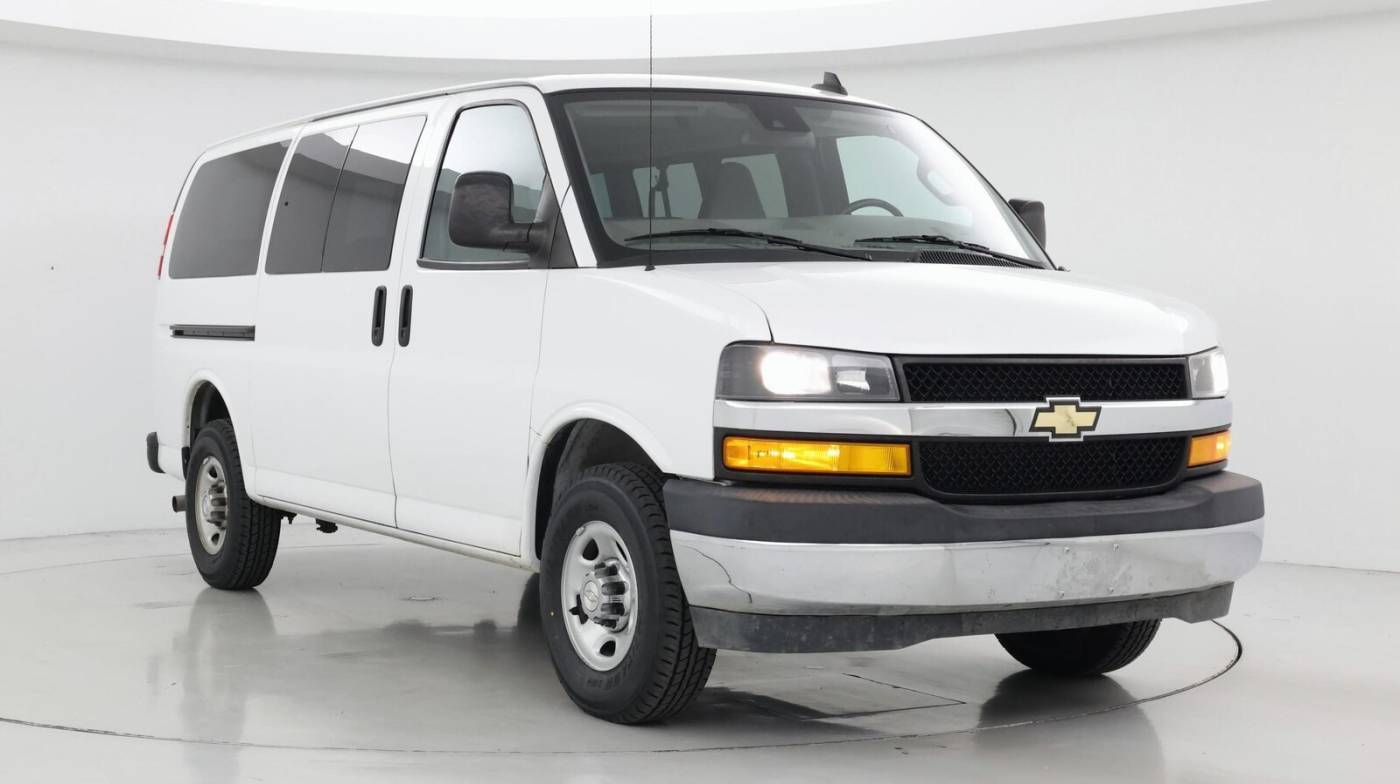 2019 Chevrolet Express Passenger LT — Passenger Van — 45,786 mi — Henderson, NV