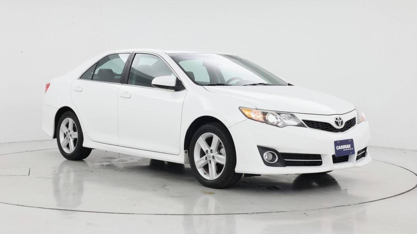 2014 Toyota Camry SE — Sedan — 14,211 mi — Henderson, NV