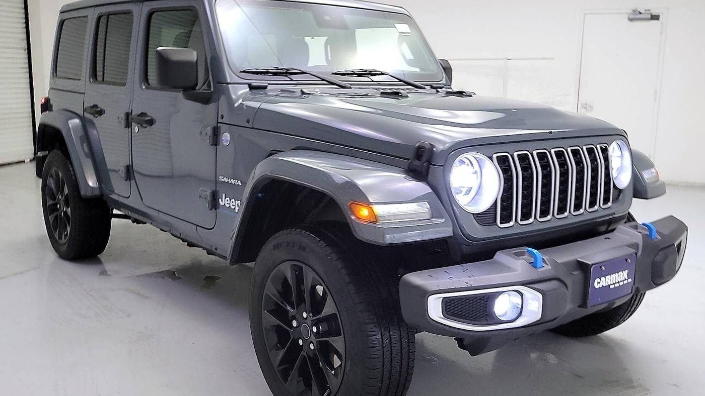 2024 Jeep Wrangler Sahara