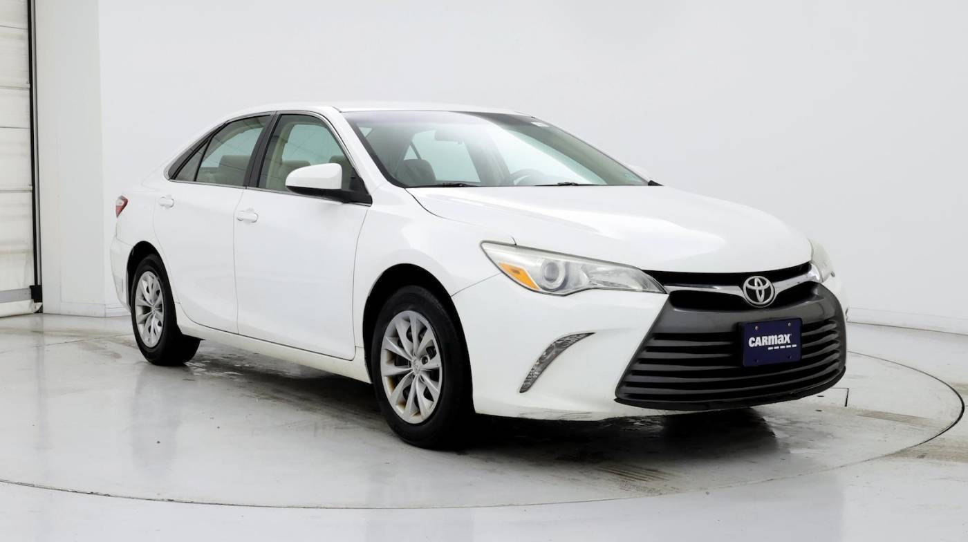 2016 Toyota Camry LE — Sedan — 61,996 mi — Laurel, MD