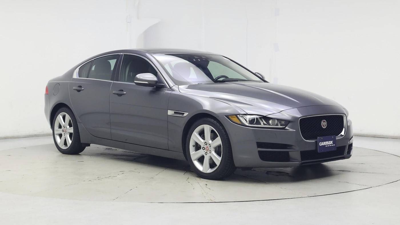 2017 Jaguar XE