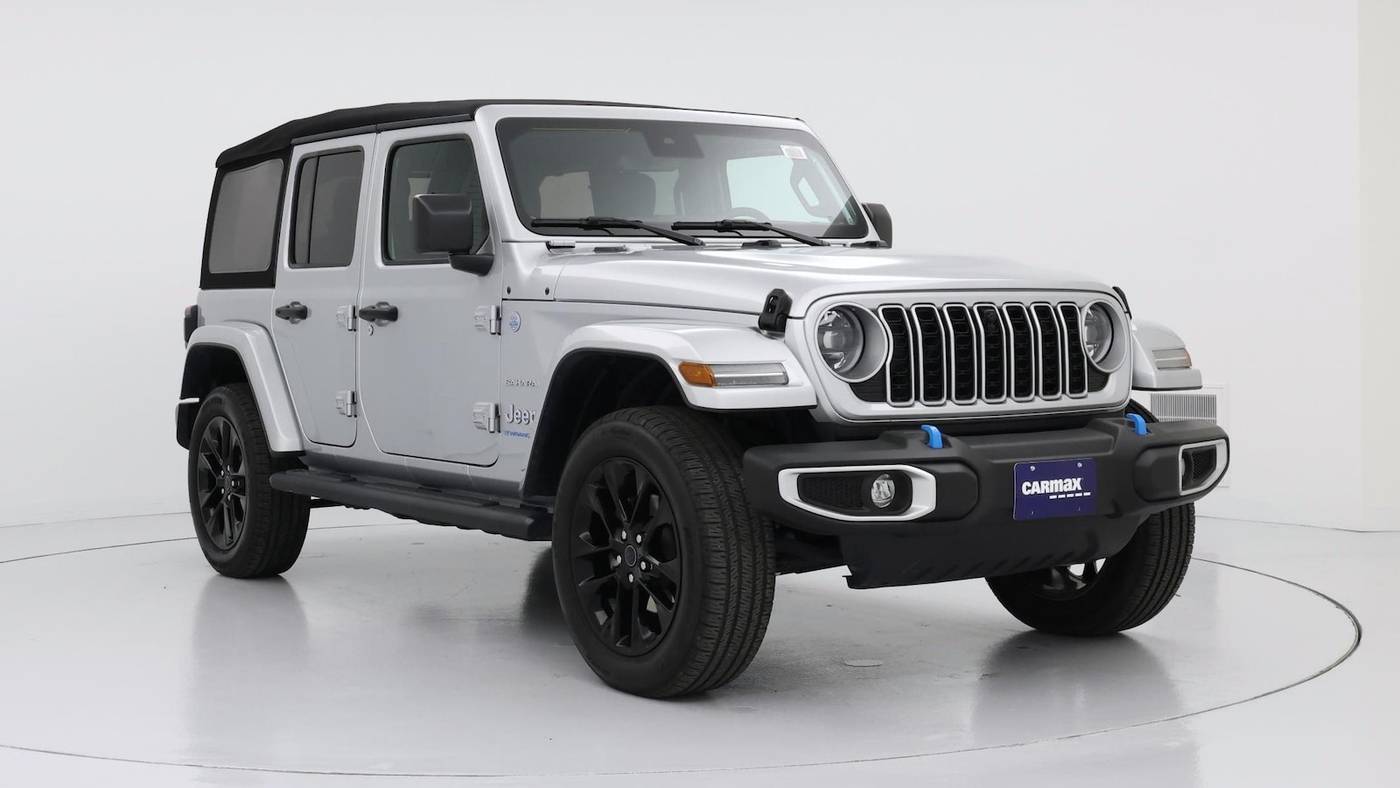 2024 Jeep Wrangler Sahara