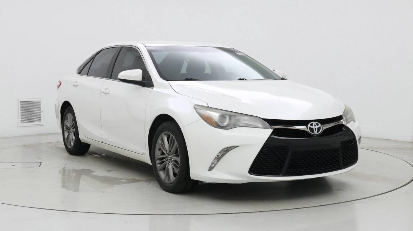 2016 Toyota Camry SE — Sedan — 99,050 mi — Lithia Springs, GA