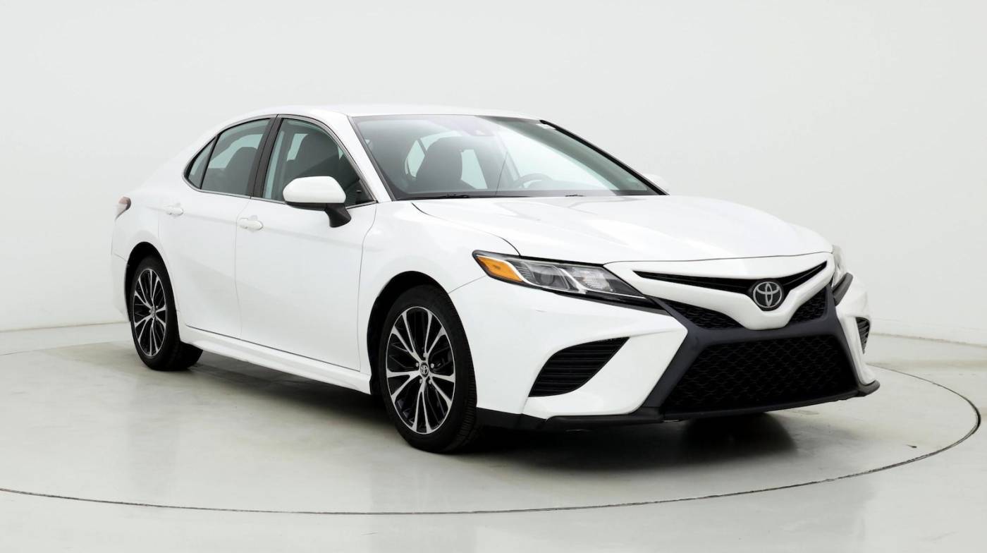 2019 Toyota Camry SE — Sedan — 77,257 mi — Lithia Springs, GA