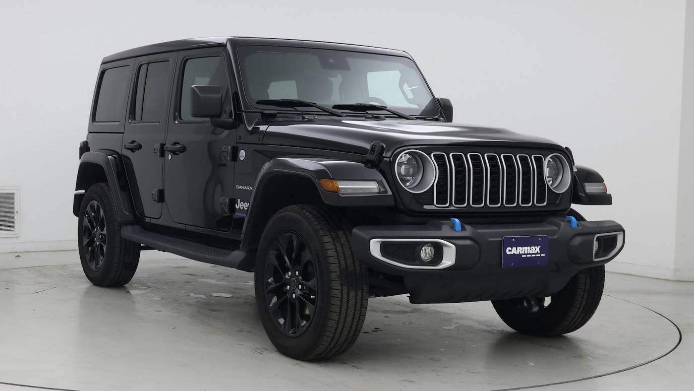 2024 Jeep Wrangler Sahara