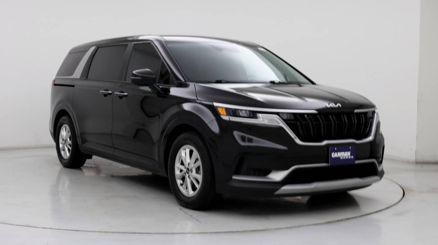 2022 Kia Carnival LXS — Minivan — 37,053 mi — San Antonio, TX