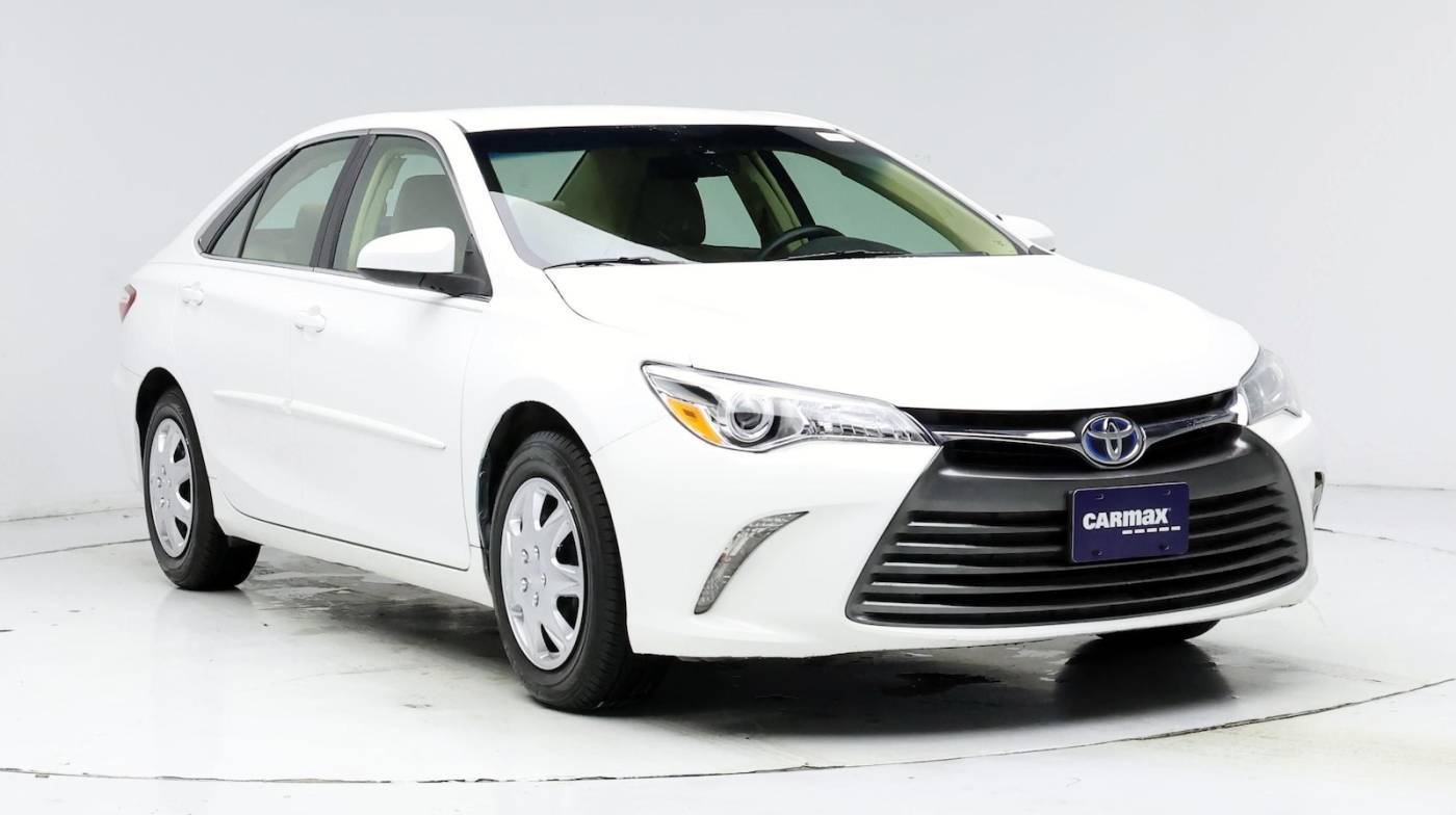 2015 Toyota Camry Hybrid LE — Sedan — 107,940 mi — San Antonio, TX