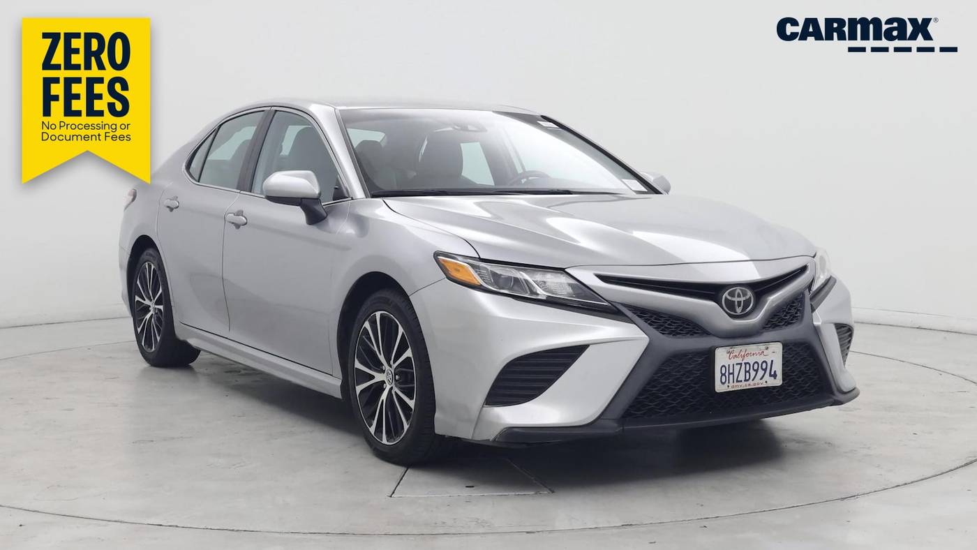 2019 Toyota Camry SE