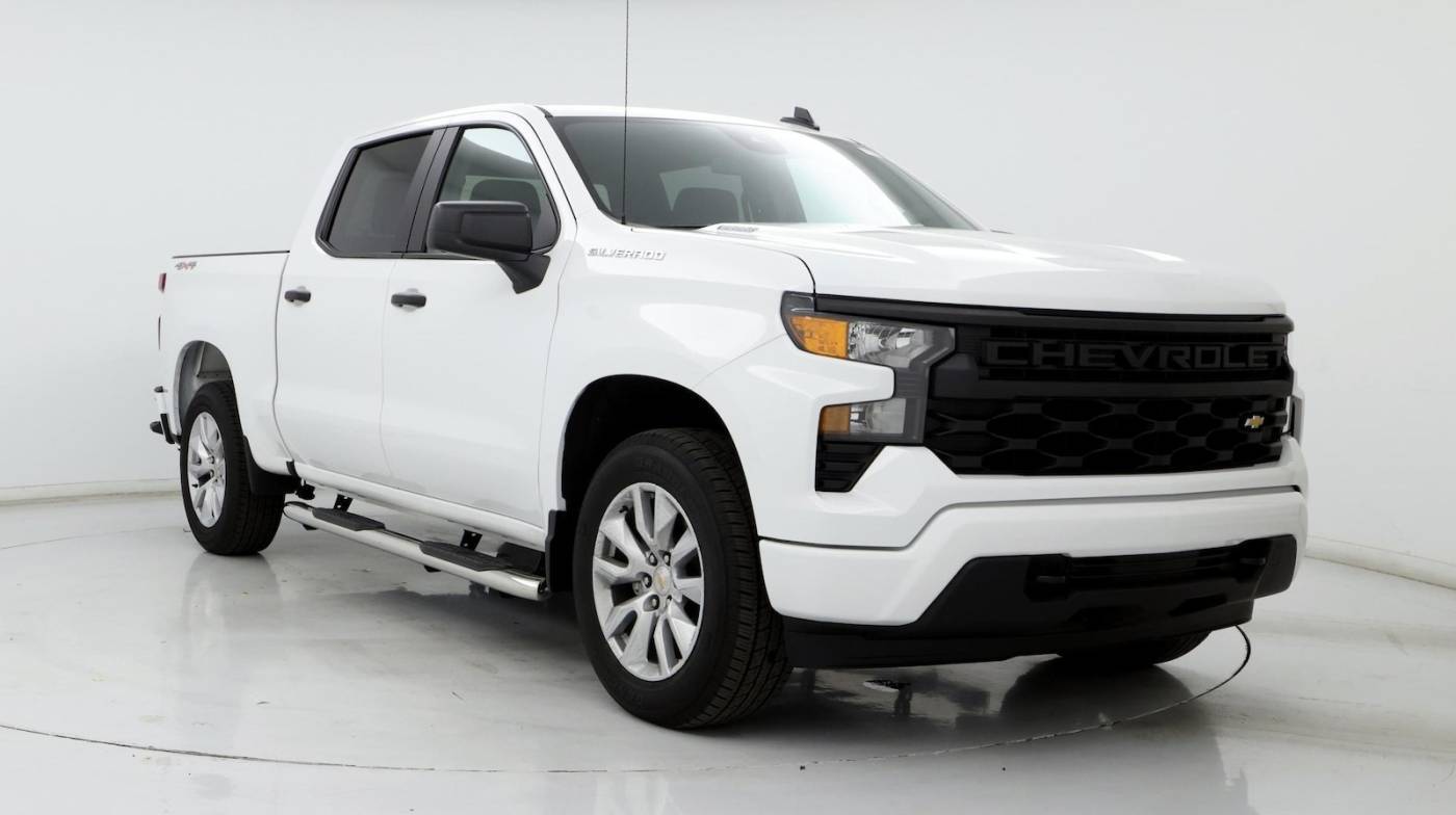 2025 Chevrolet Silverado 1500 Custom — Pickup Truck — 812 mi — Louisville, KY