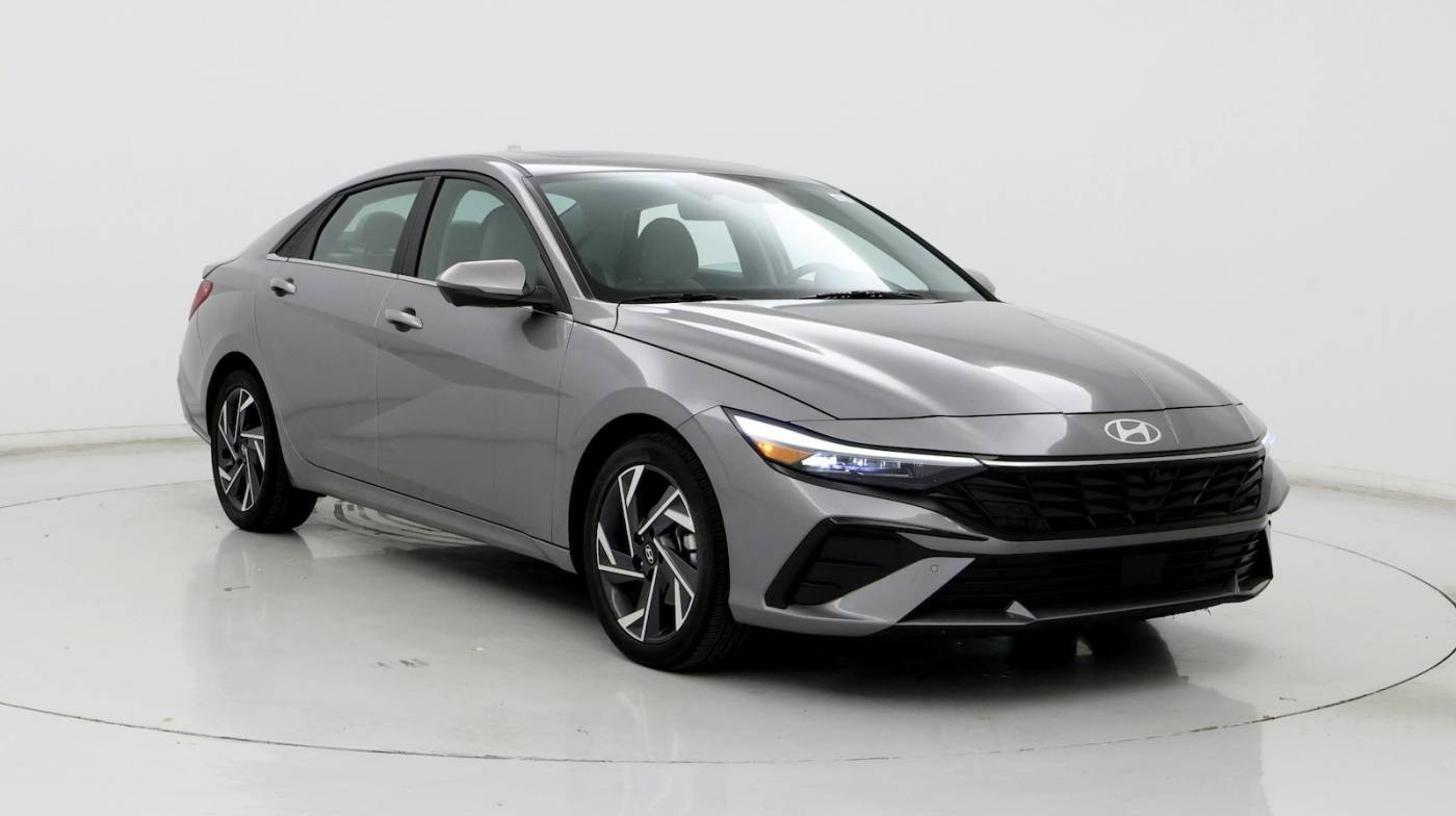 2024 Hyundai Elantra Limited — Sedan — 14,078 mi — Louisville, KY