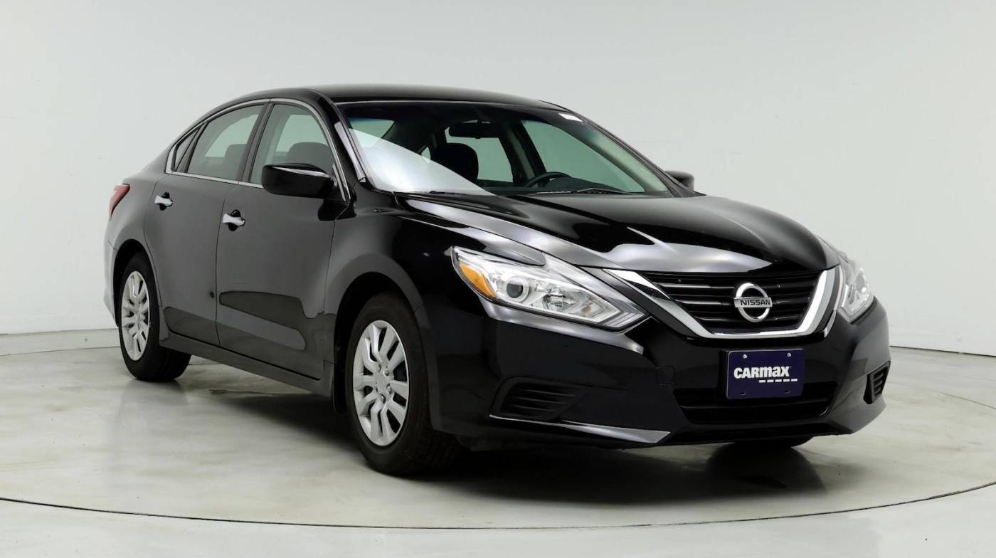 2016 Nissan Altima 2.5 S — Sedan — 113,617 mi — Merrillville, IN