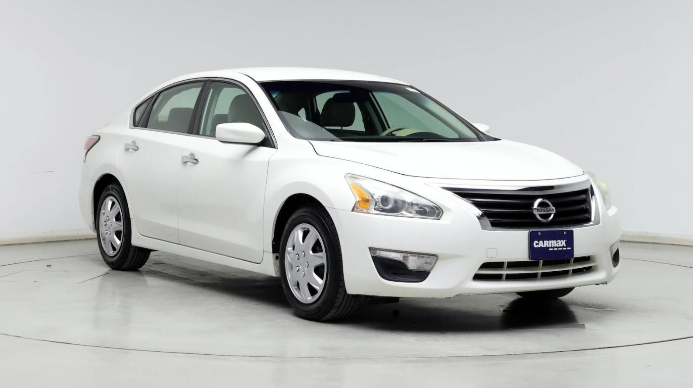 2015 Nissan Altima 2.5 S — Sedan — 101,573 mi — Merrillville, IN