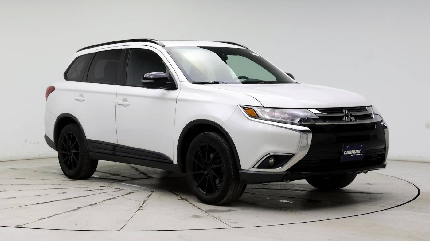 2018 Mitsubishi Outlander LE — SUV — 110,185 mi — Merrillville, IN