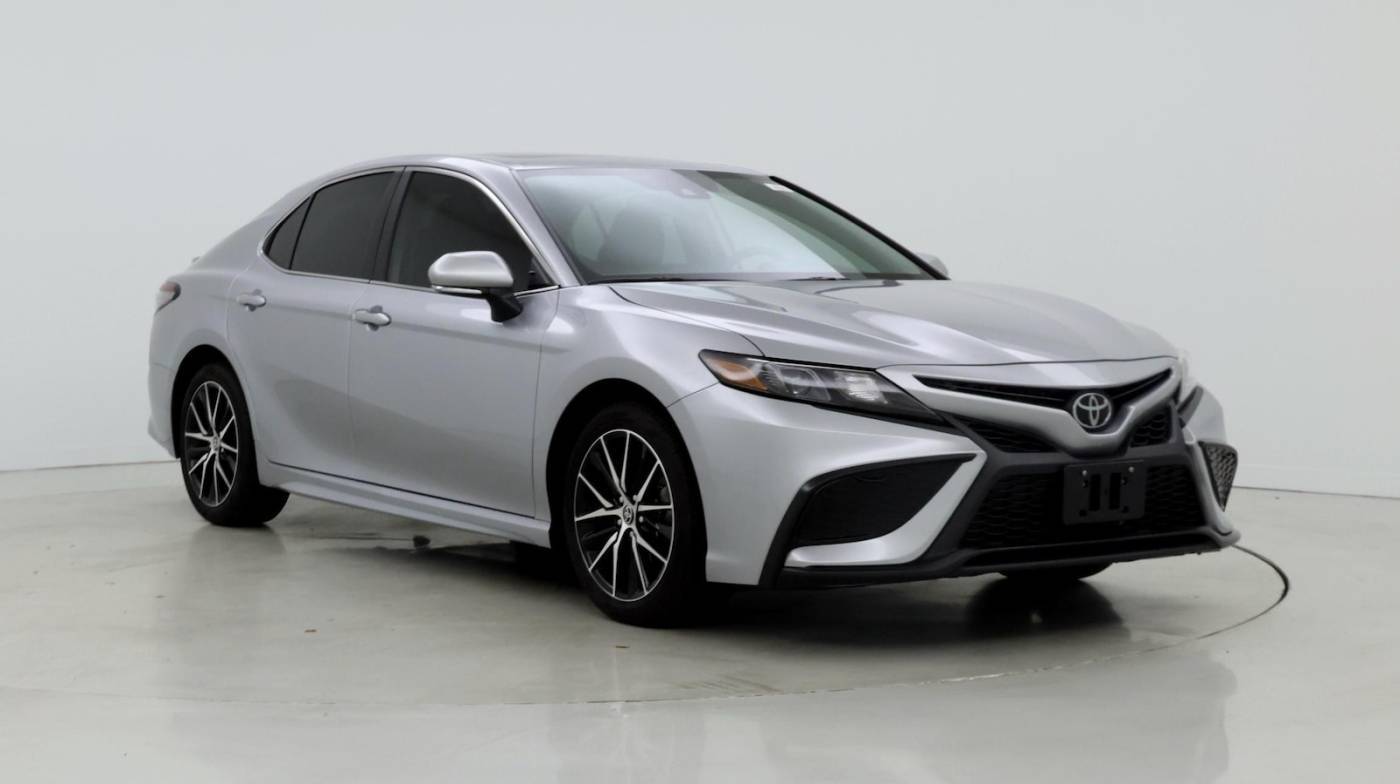 2024 Toyota Camry SE — Sedan — 11,092 mi — Miami Lakes, FL