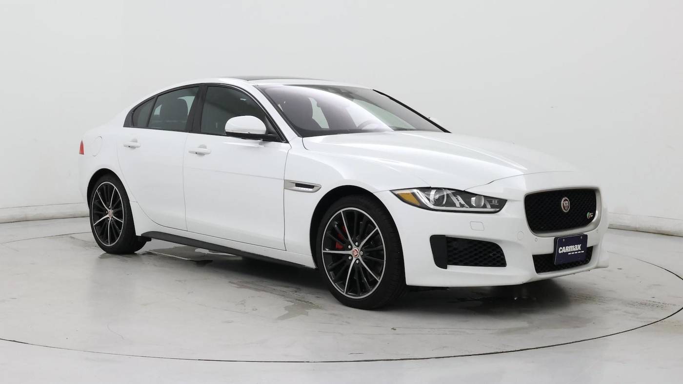 2018 Jaguar XE