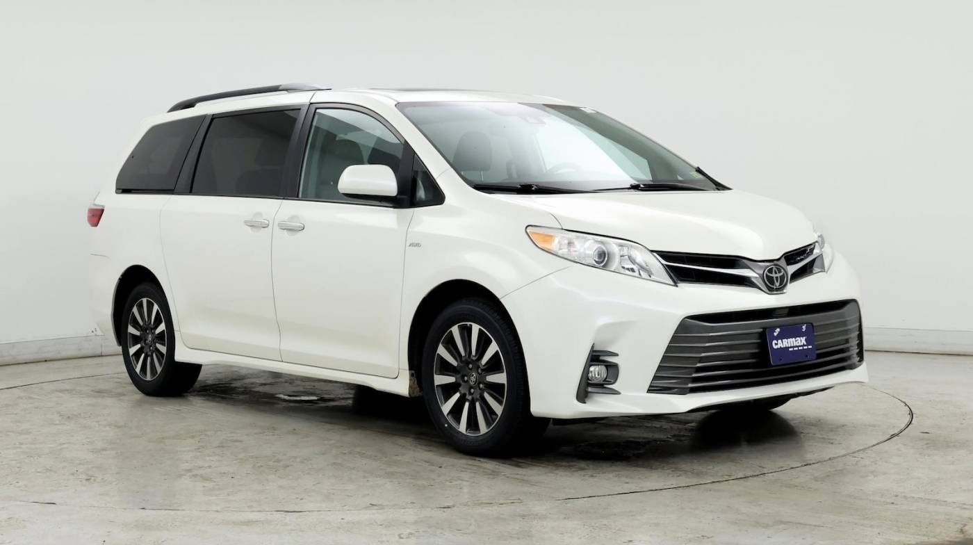 2020 Toyota Sienna XLE — Minivan — 65,110 mi — Midlothian, VA