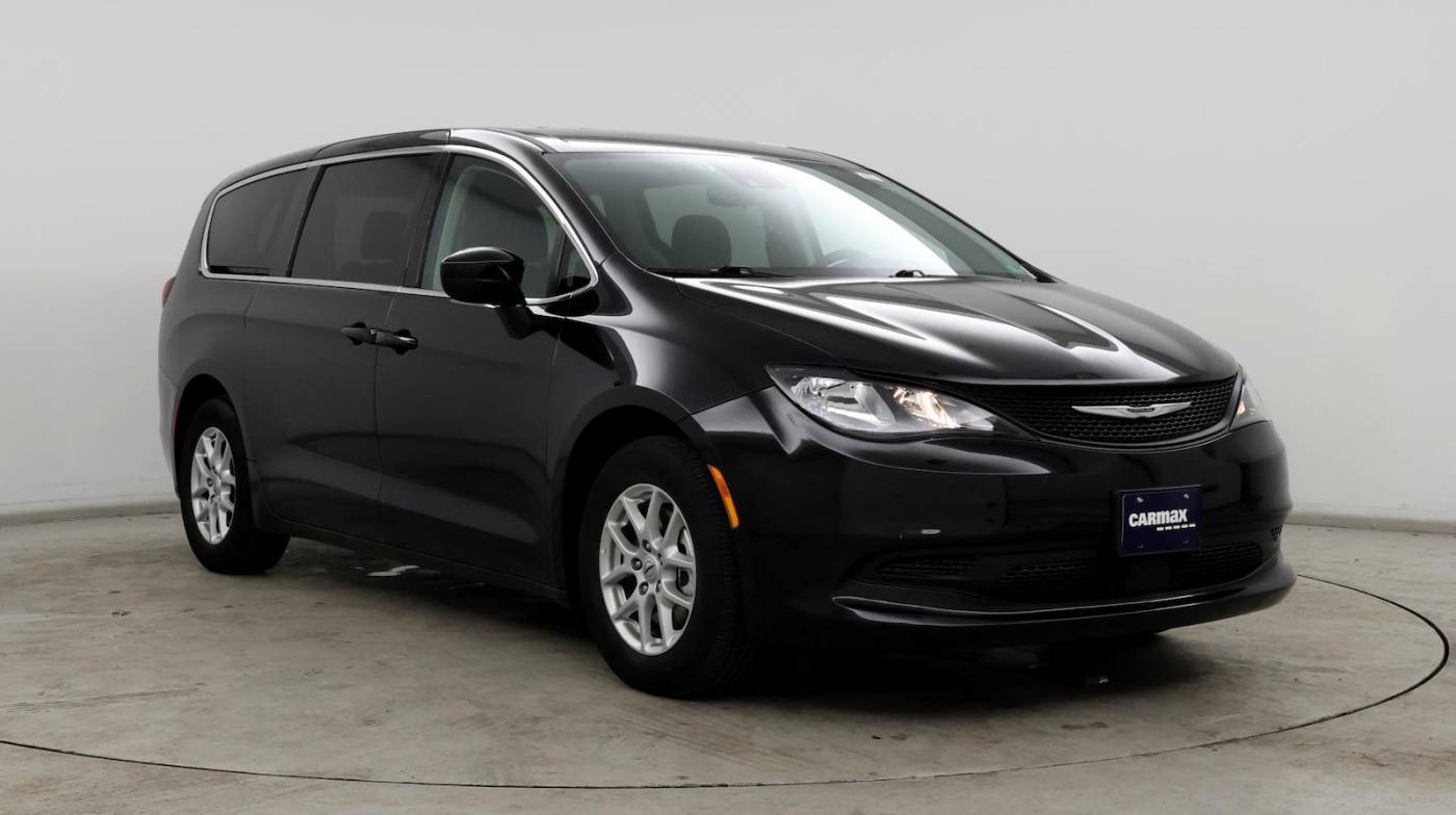 2023 Chrysler Voyager LX — Minivan — 48,104 mi — Midlothian, VA
