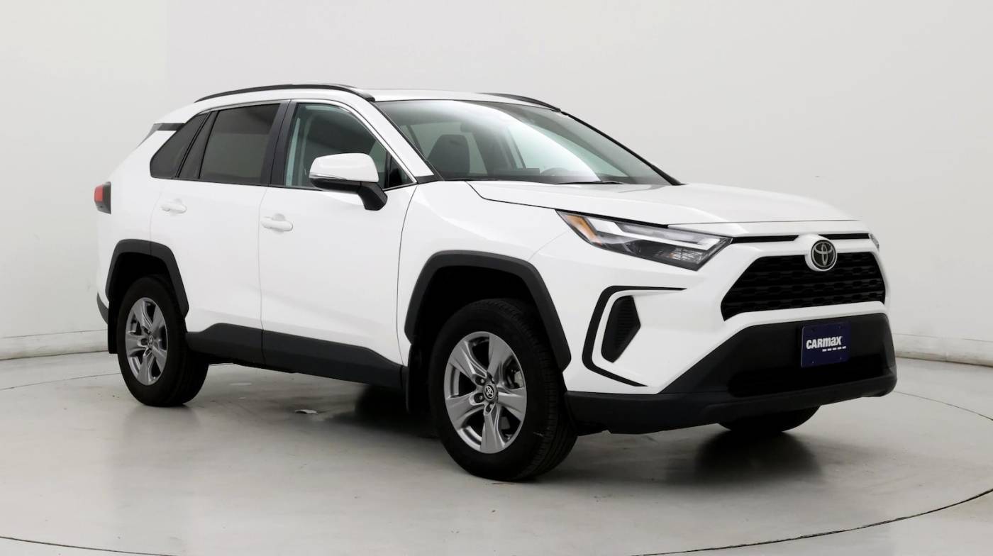 2023 Toyota RAV4 XLE — SUV — 32,842 mi — Midlothian, VA