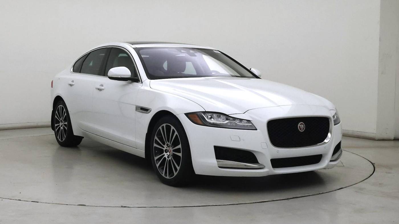 2017 Jaguar XF Prestige