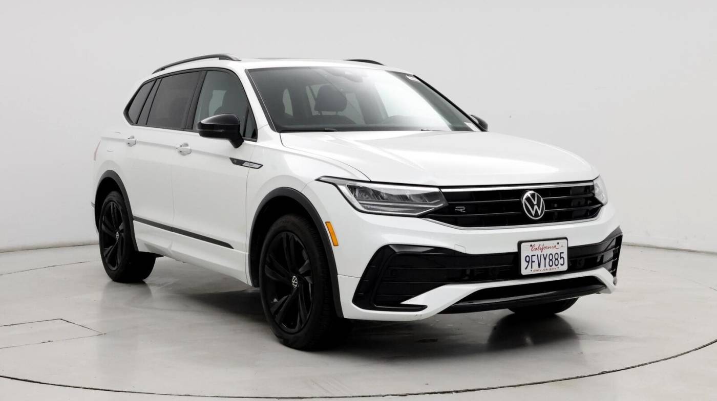 2023 Volkswagen Tiguan SE R-Line Black — SUV — 17,382 mi — Modesto, CA