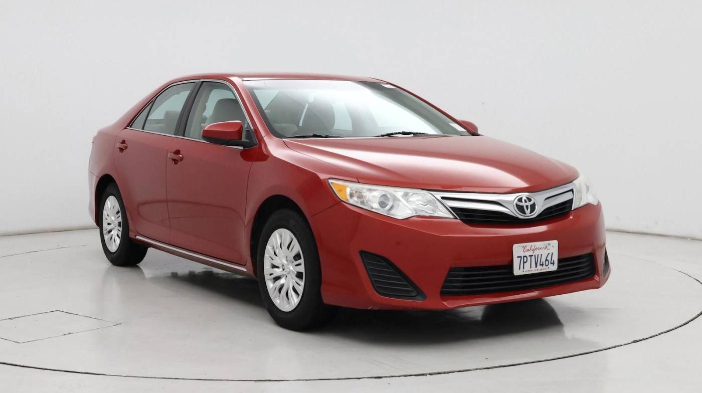 2014 Toyota Camry LE — Sedan — 104,602 mi — Modesto, CA