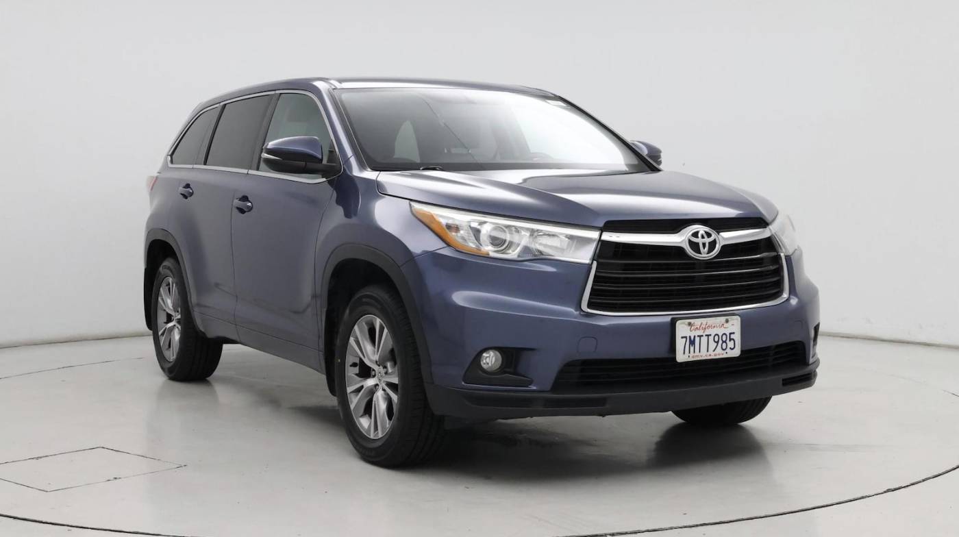 2015 Toyota Highlander LE V6 — SUV — 112,149 mi — Modesto, CA