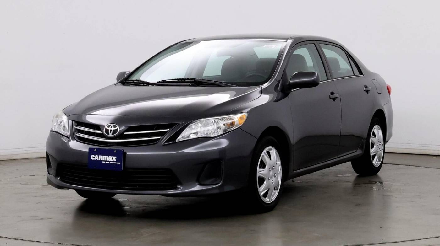 2013 Toyota Corolla LE — Sedan — 113,009 mi — Naperville, IL