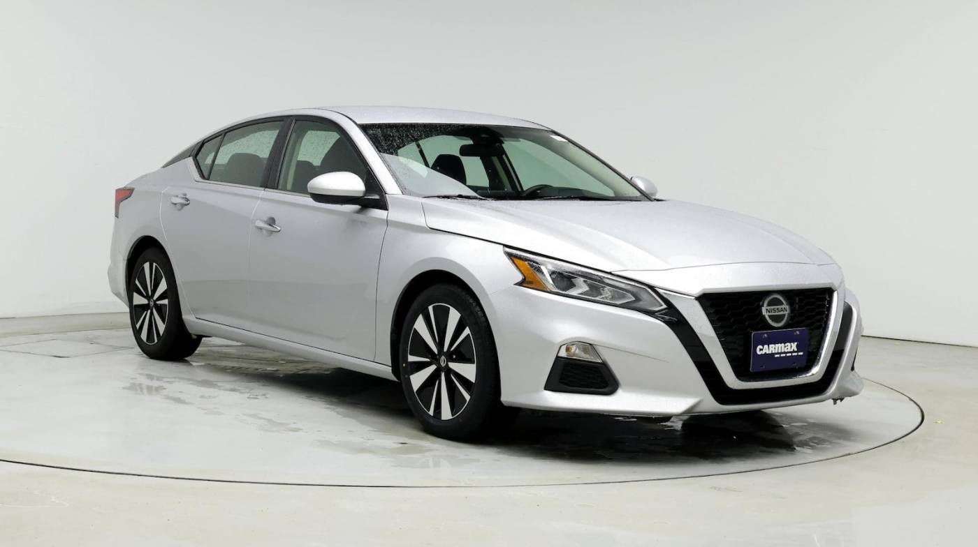 2022 Nissan Altima SV — Sedan — 59,776 mi — Naperville, IL