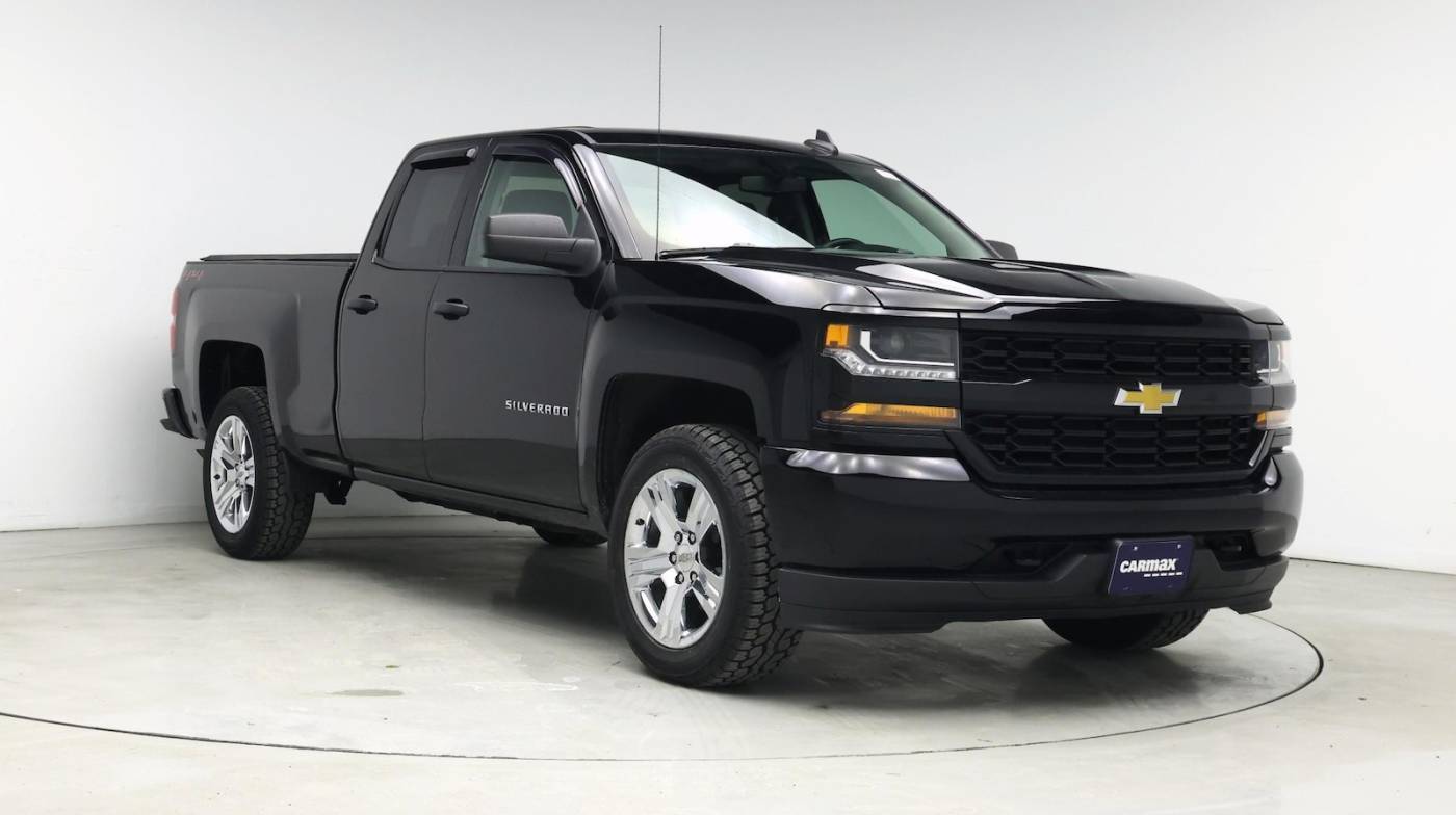 2019 Chevrolet Silverado 1500 LD Custom — Pickup Truck — 50,255 mi — Naperville, IL