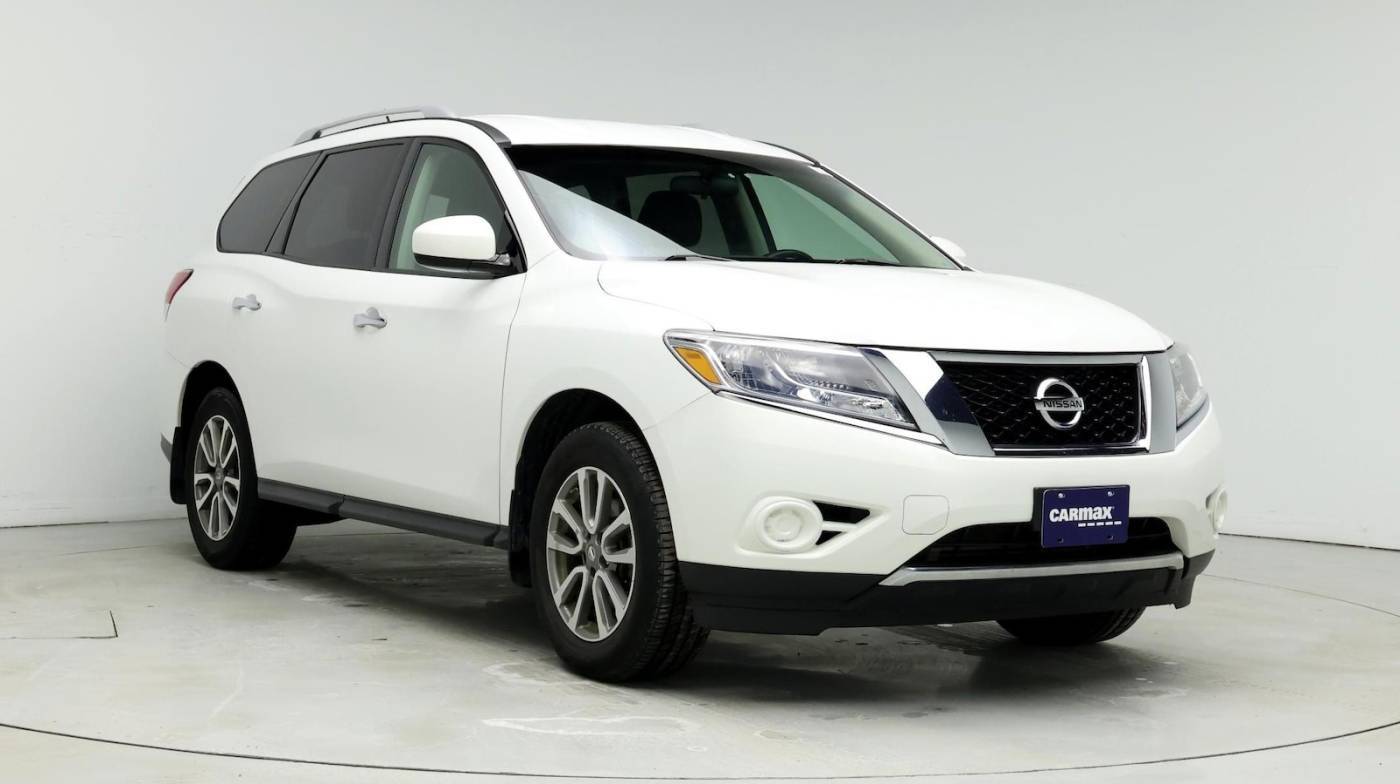 2013 Nissan Pathfinder SV — SUV — 64,404 mi — Naperville, IL