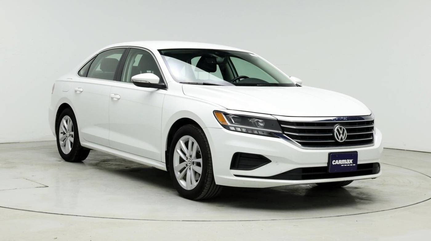 2020 Volkswagen Passat SE — Sedan — 61,456 mi — Naperville, IL