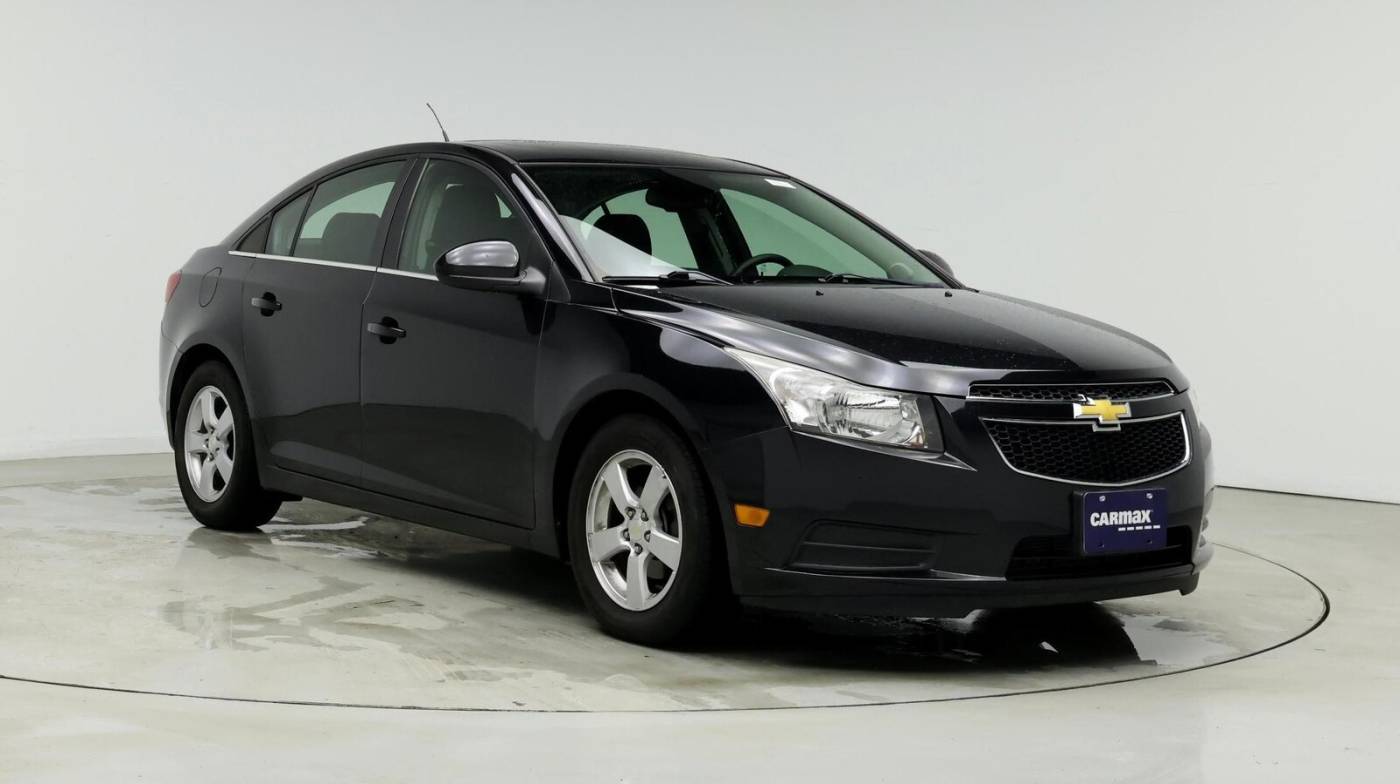 2014 Chevrolet Cruze 1LT — Sedan — 92,388 mi — Naperville, IL