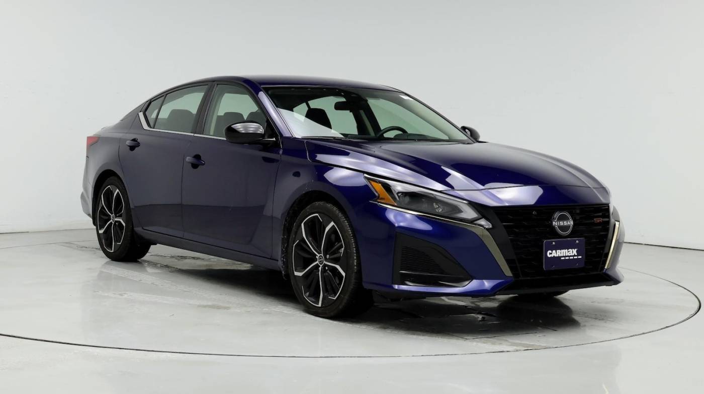 2023 Nissan Altima SR — Sedan — 12,048 mi — Naperville, IL