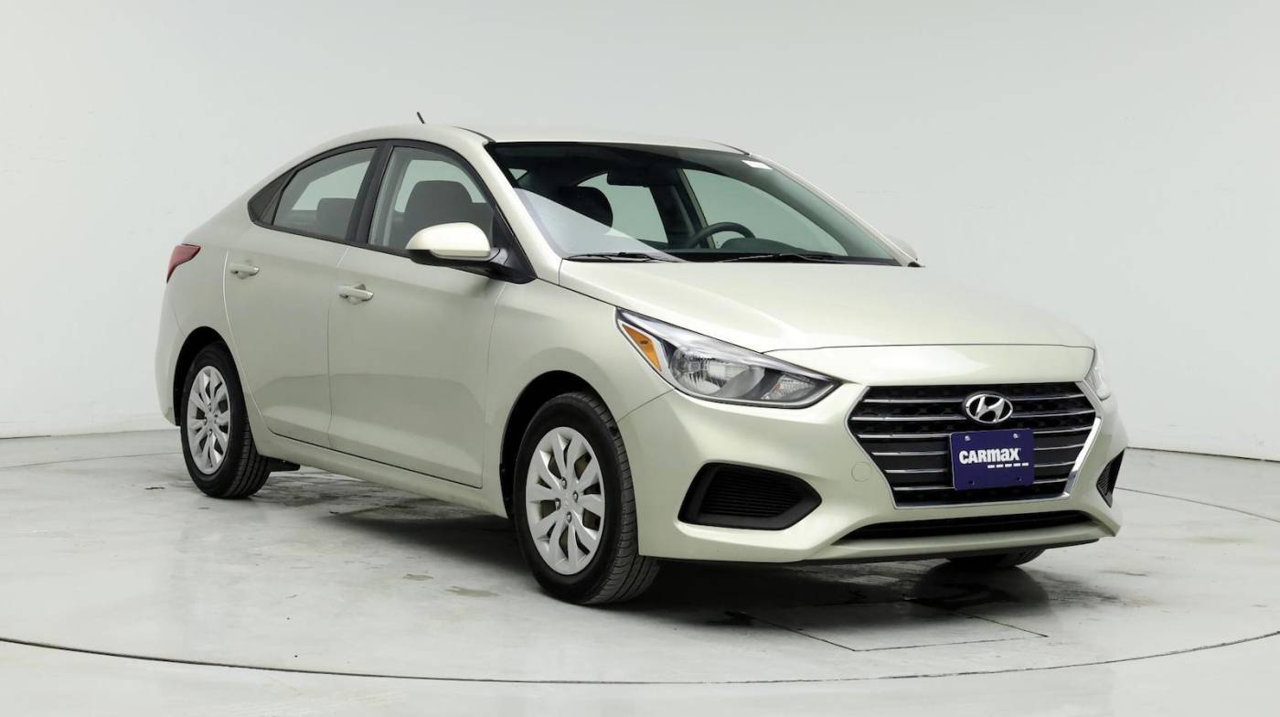 2019 Hyundai Accent SE — Sedan — 57,697 mi — Naperville, IL