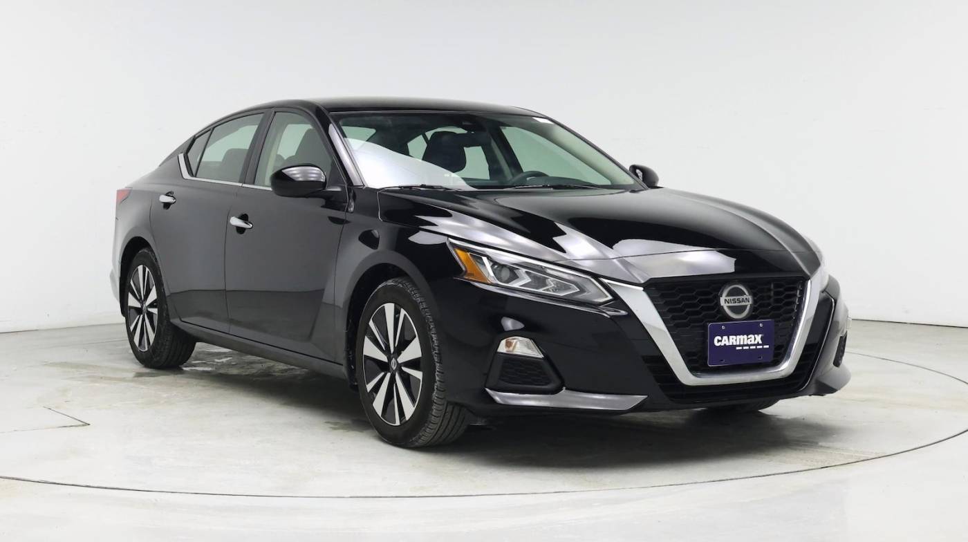 2021 Nissan Altima SV — Sedan — 42,640 mi — Naperville, IL