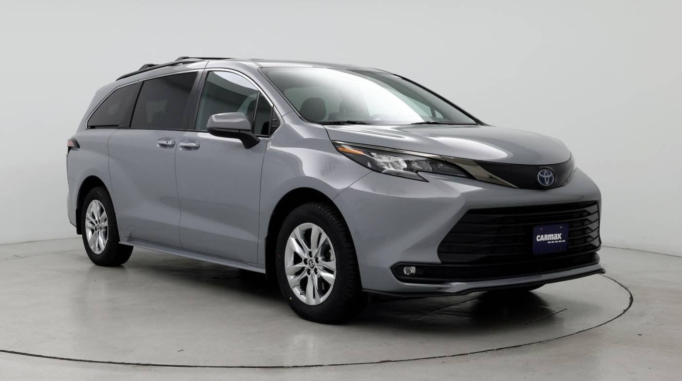 2022 Toyota Sienna XLE Woodland Edition — Minivan — 32,965 mi — Nashville, TN