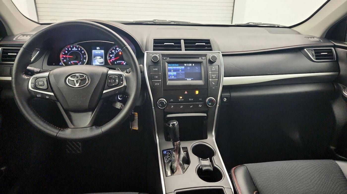 2017 Toyota Camry SE — Sedan — 72,377 mi — Nashville, TN